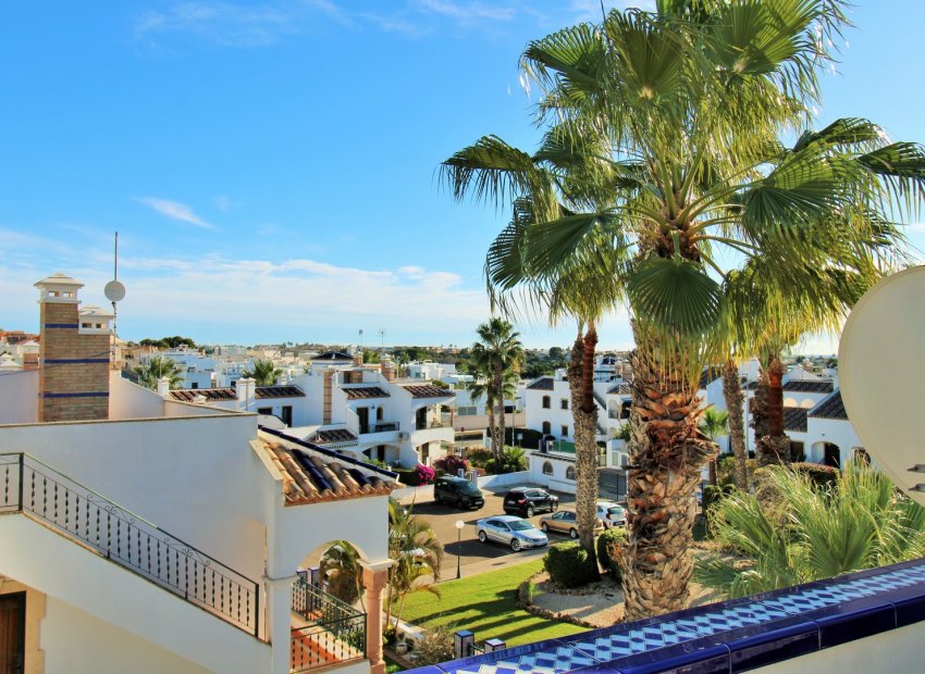 Reventa - Townhouse / Duplex - Villamartín - PAU 8