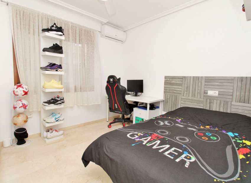 Reventa - Townhouse / Duplex - Villamartín - PAU 8