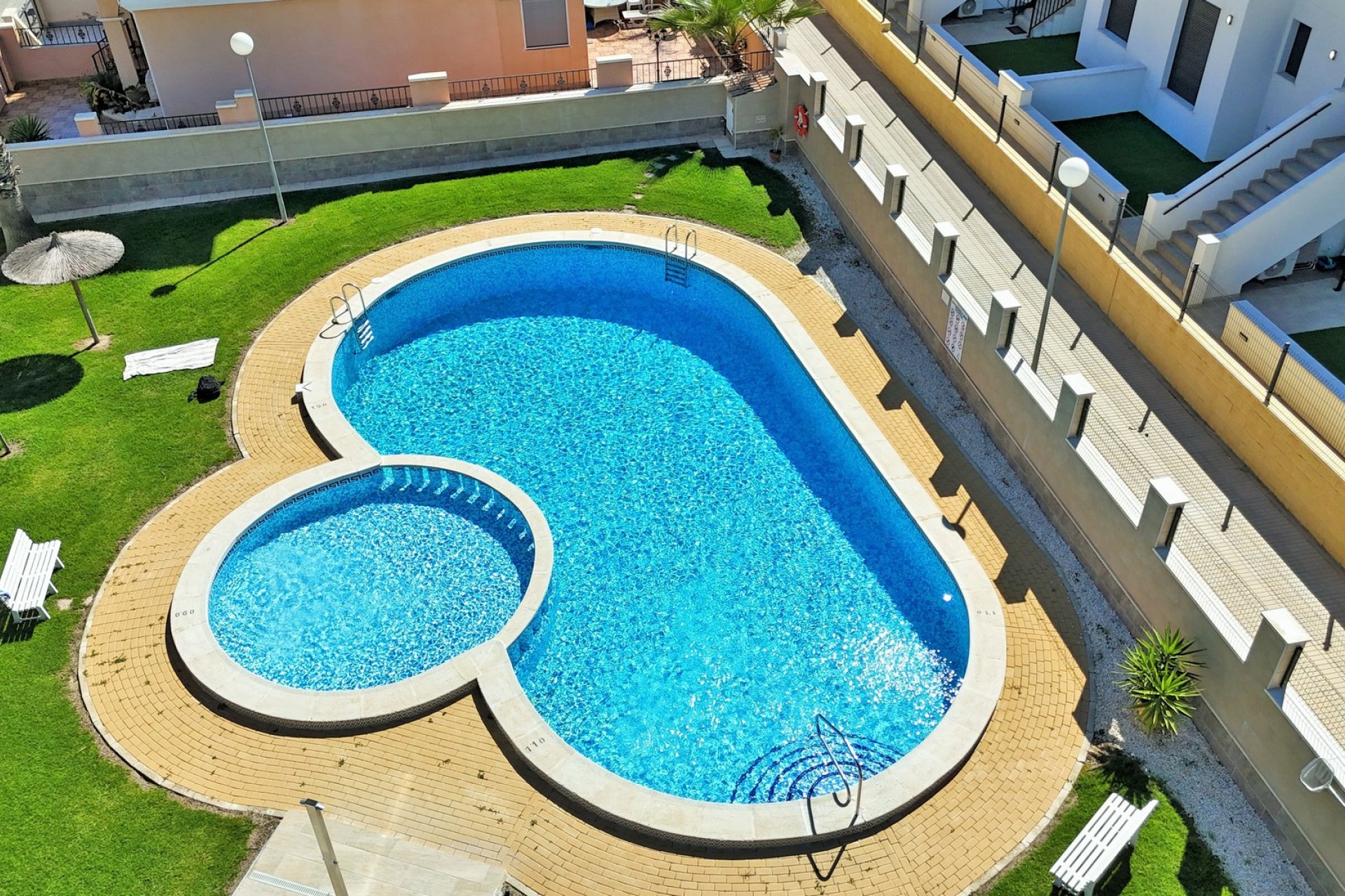 Reventa - Townhouse / Duplex - Villamartín