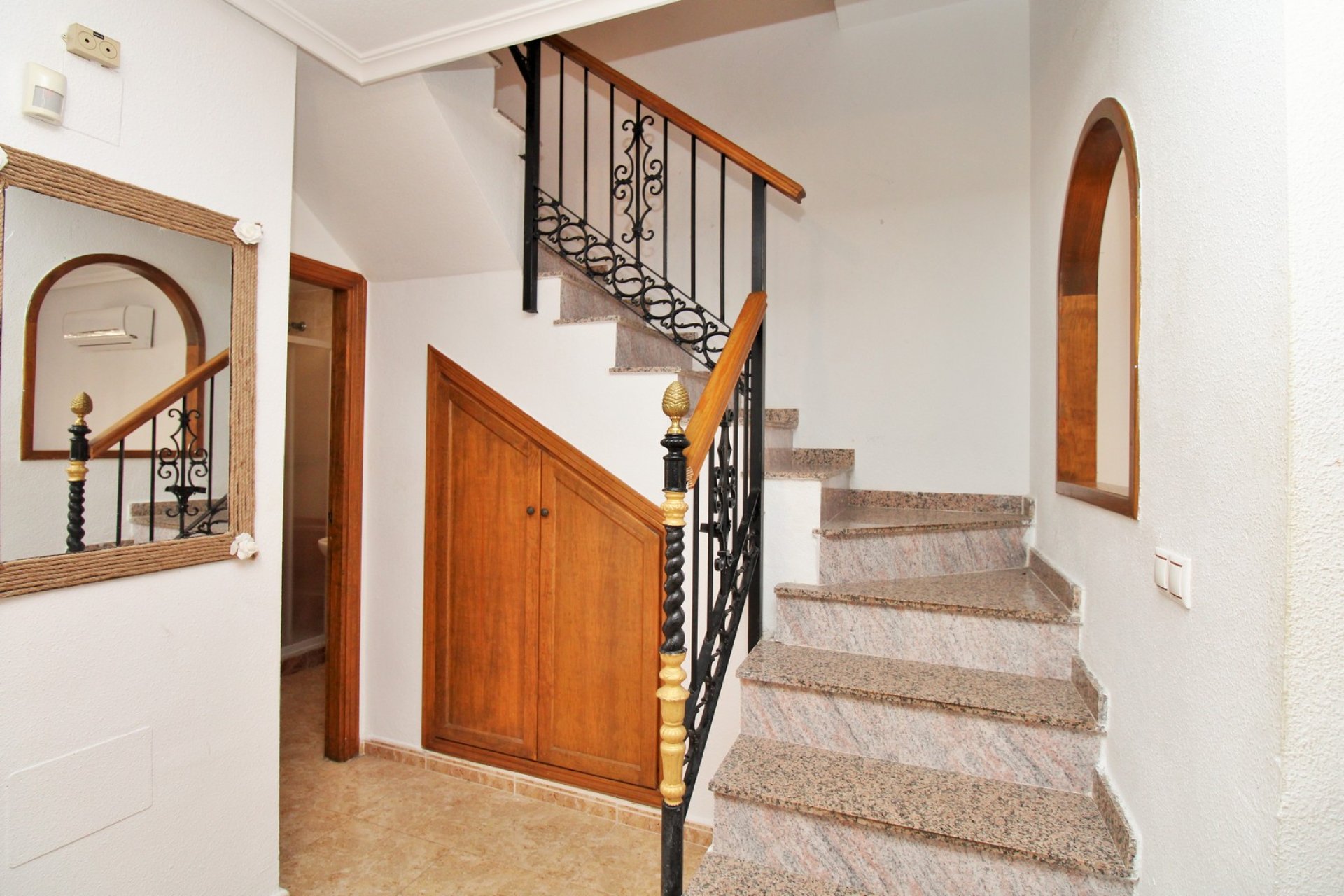 Reventa - Townhouse / Duplex - Villamartín