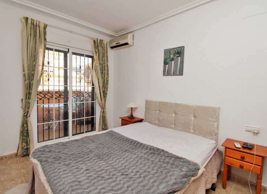 Reventa - Townhouse / Duplex - Villamartín