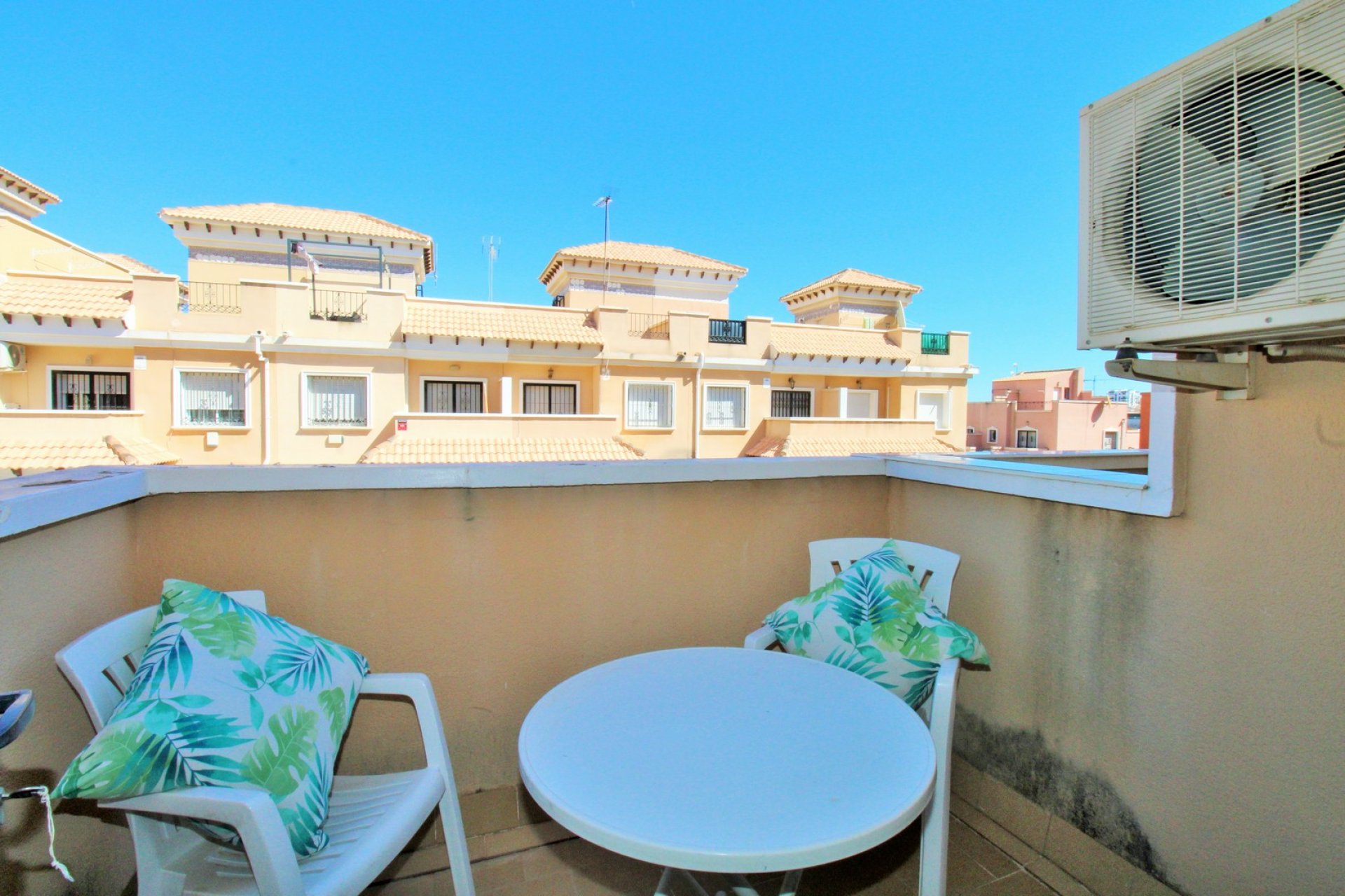 Reventa - Townhouse / Duplex - Villamartín