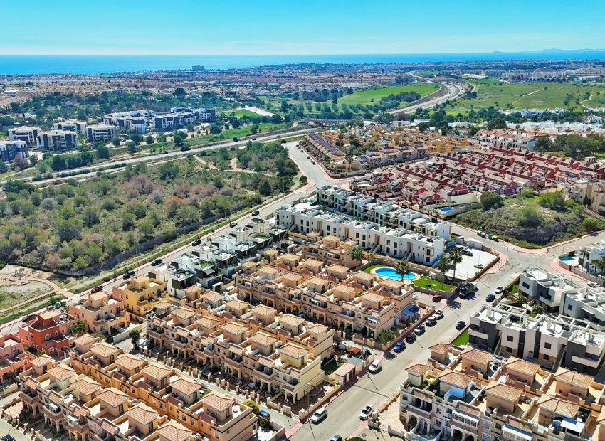 Reventa - Townhouse / Duplex - Villamartín