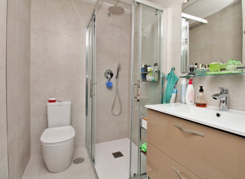 Reventa - Townhouse / Duplex - Villamartín
