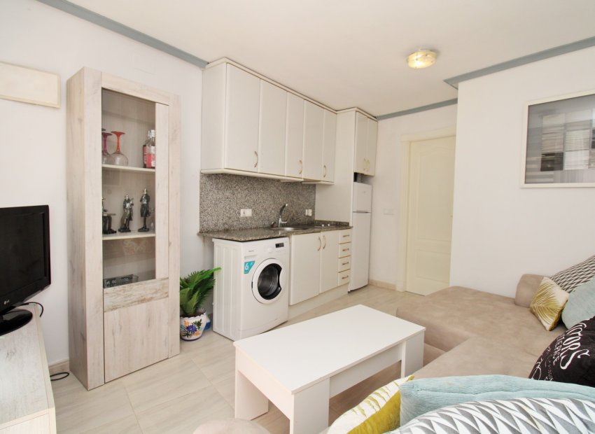 Reventa - Townhouse / Duplex - Villamartín