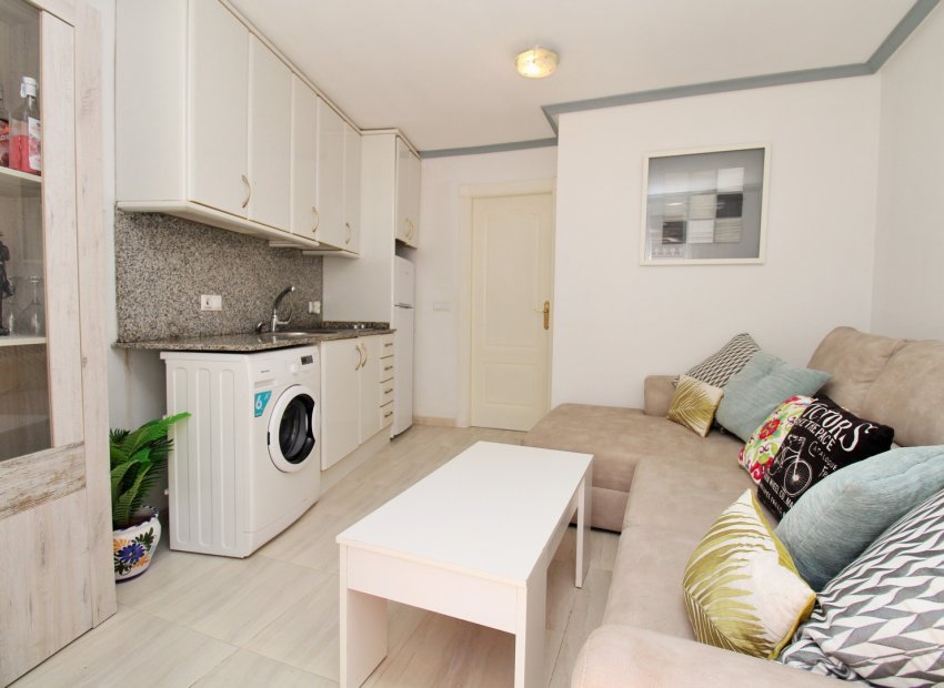 Reventa - Townhouse / Duplex - Villamartín