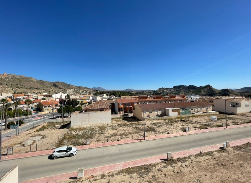 Reventa - Townhouse / Duplex - Villanueva Rio Segura - Villanueva