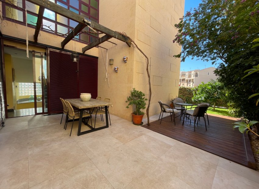 Reventa - Townhouse / Duplex - Villanueva Rio Segura - Villanueva