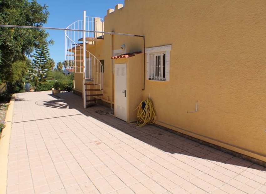 Reventa - Villa - Alfas del Pí - Urbanizaciones