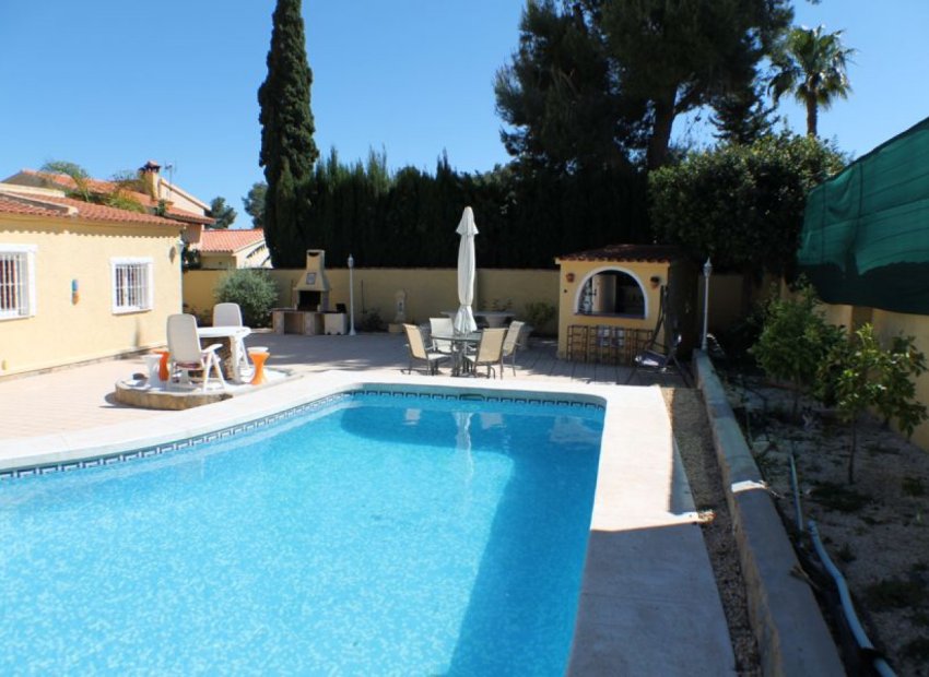 Reventa - Villa - Alfas del Pí - Urbanizaciones