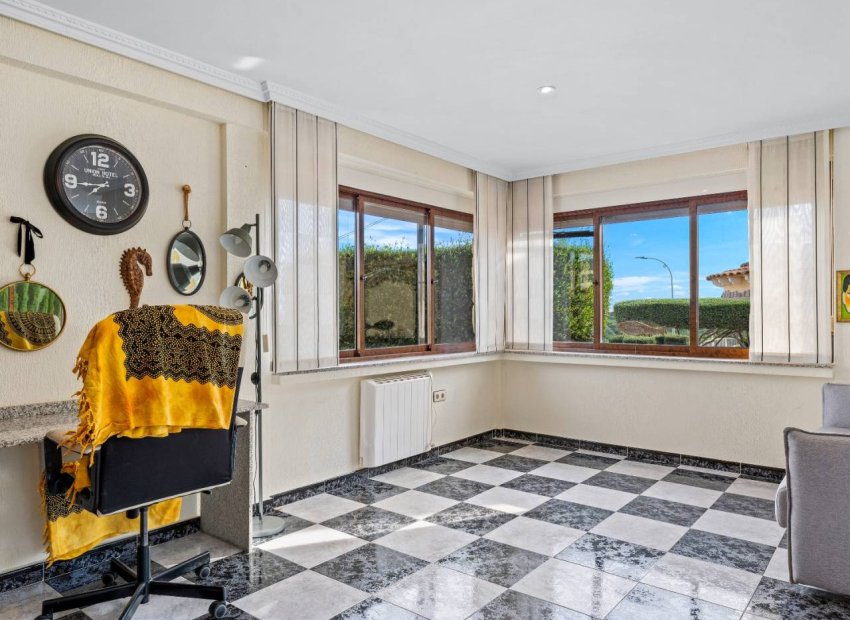 Reventa - Villa - Algorfa - Castillo de montemar