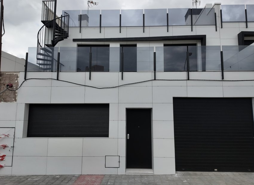 Reventa - Villa - Alicante - Vistahermosa