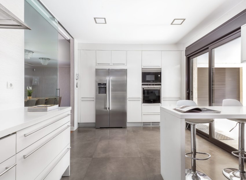 Reventa - Villa - Alicante - Vistahermosa