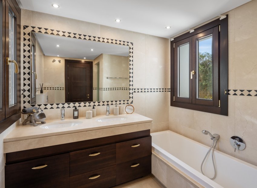 Reventa - Villa - Benahavís - La Quinta