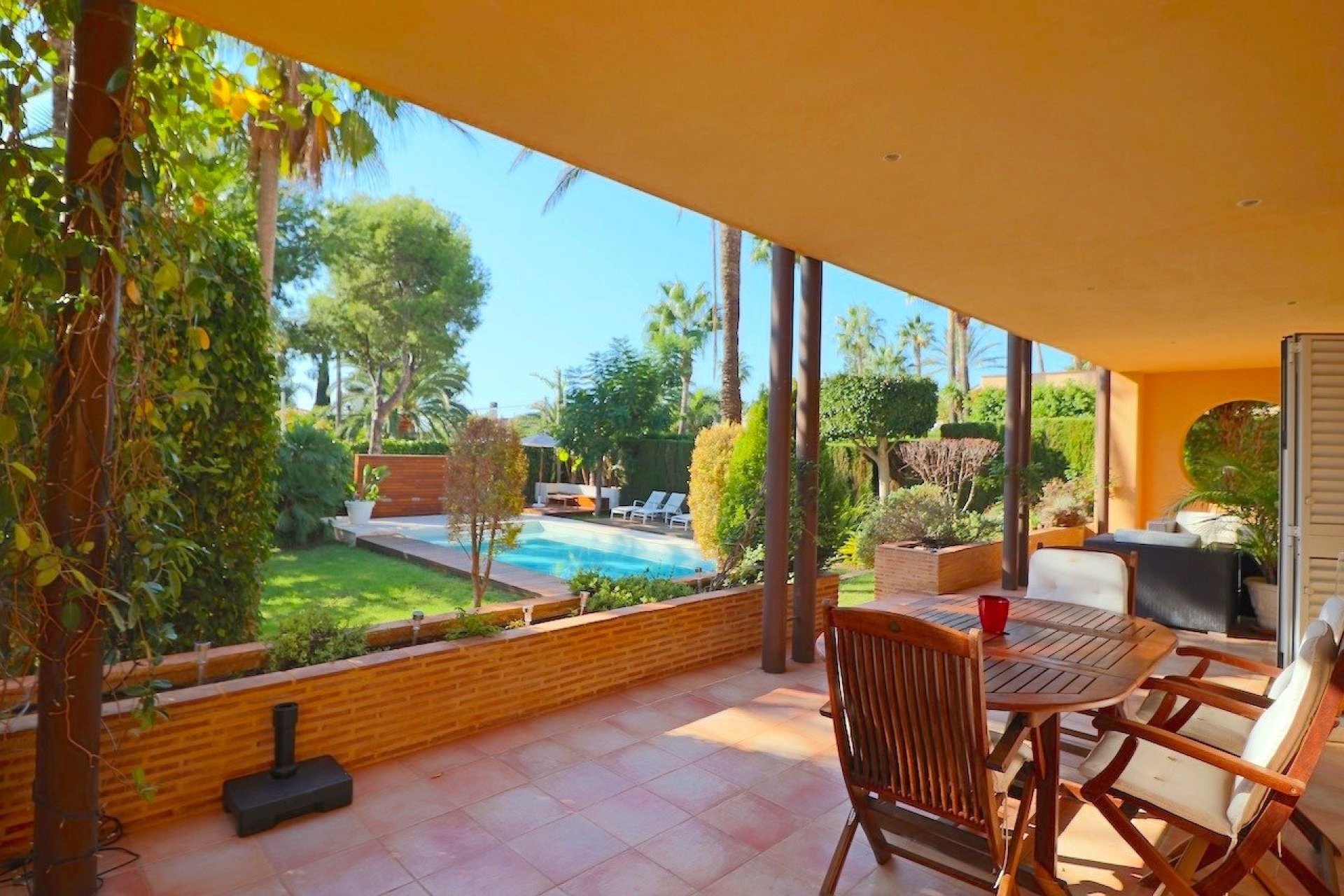 Reventa - Villa - Benidorm - Urbanizaciones