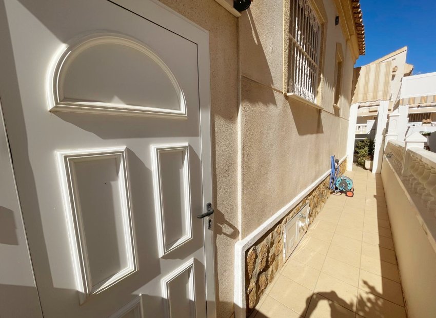 Reventa - Villa - Ciudad Quesada - Airstrip