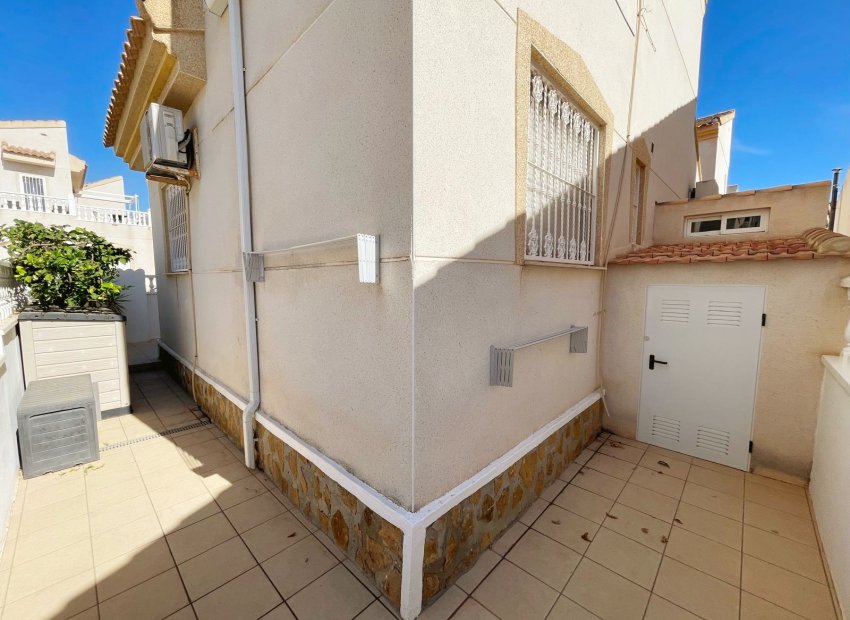 Reventa - Villa - Ciudad Quesada - Airstrip