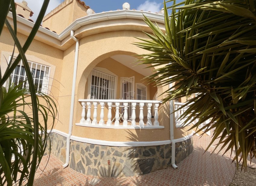 Reventa - Villa - Ciudad Quesada - Airstrip