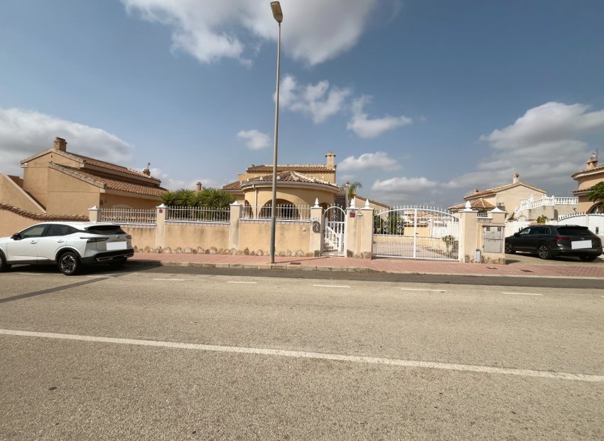 Reventa - Villa - Ciudad Quesada - Airstrip