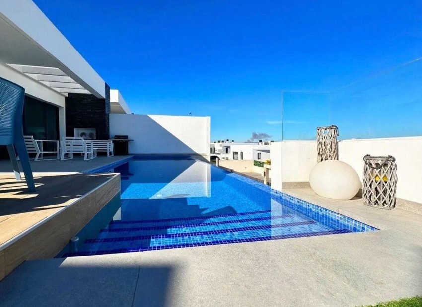 Reventa - Villa - Ciudad Quesada - Altos del golf i