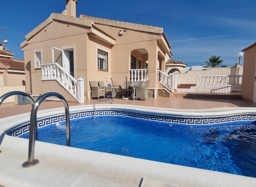 Reventa - Villa - Ciudad Quesada - Benimar
