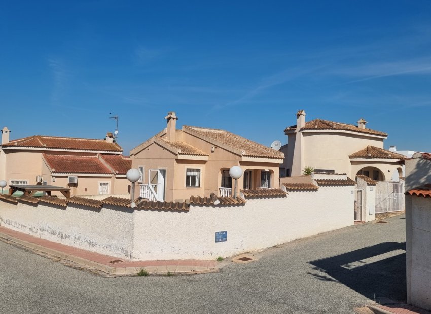 Reventa - Villa - Ciudad Quesada - Benimar