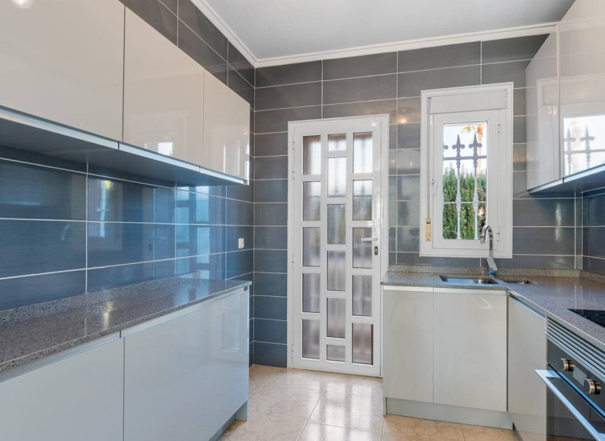 Reventa - Villa - Ciudad Quesada - Doña Pepa