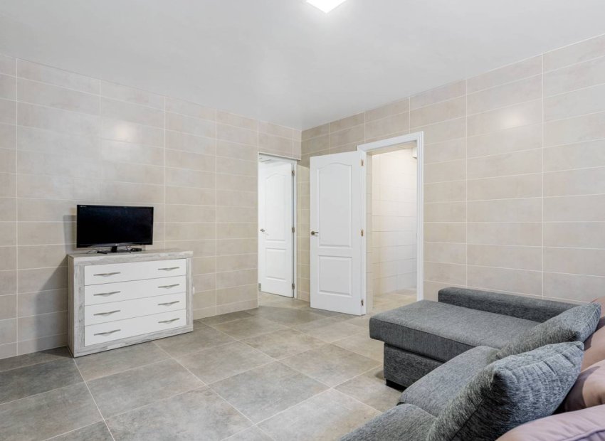 Reventa - Villa - Ciudad Quesada - Doña Pepa