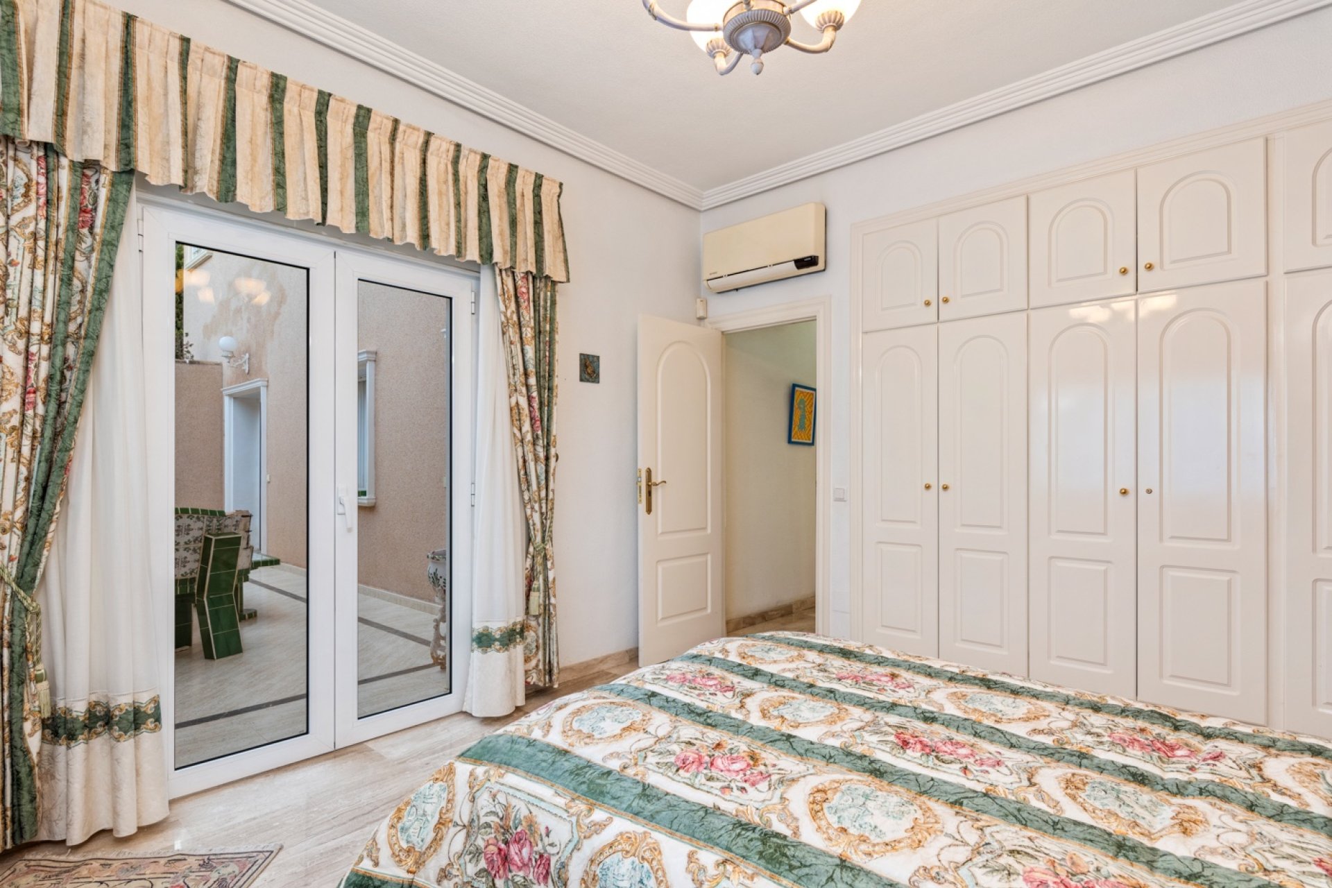 Reventa - Villa - Ciudad Quesada - Doña Pepa