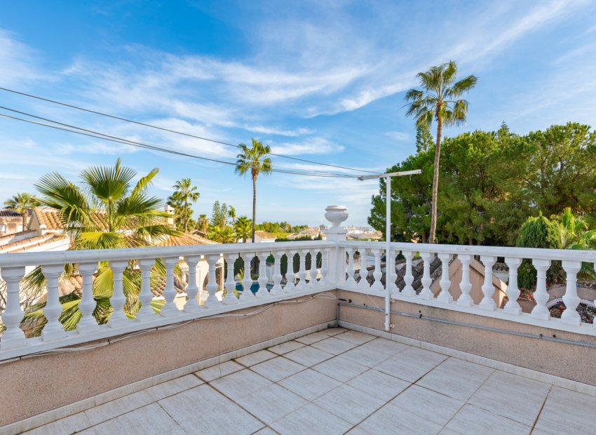 Reventa - Villa - Ciudad Quesada - Doña Pepa