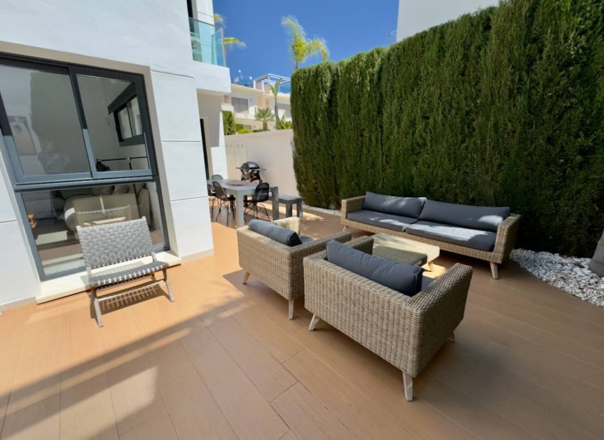 Reventa - Villa - Ciudad Quesada - Doña Pepa