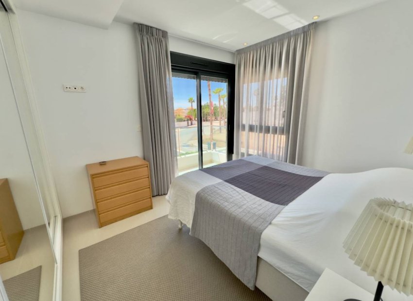 Reventa - Villa - Ciudad Quesada - Doña Pepa