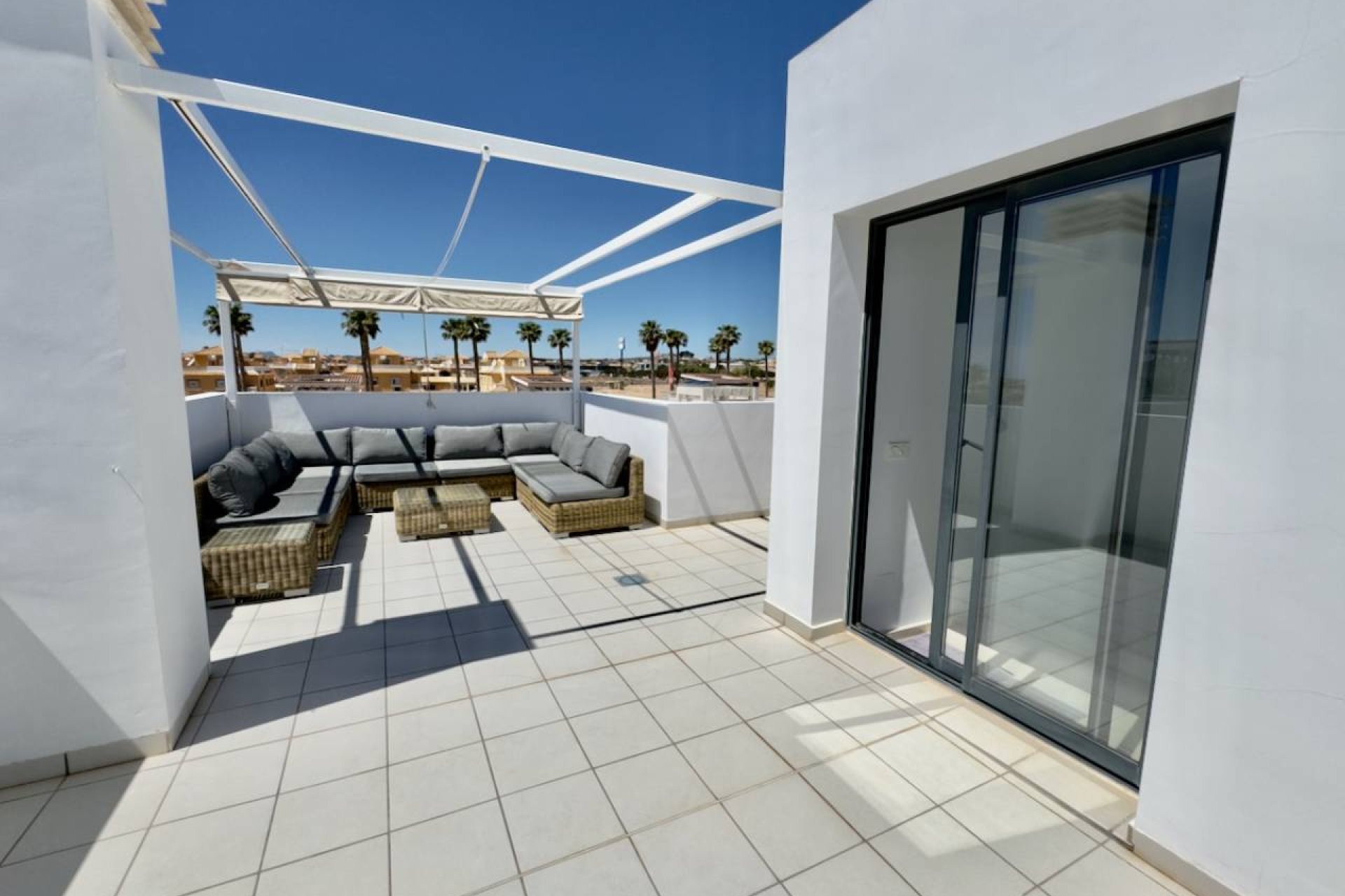 Reventa - Villa - Ciudad Quesada - Doña Pepa