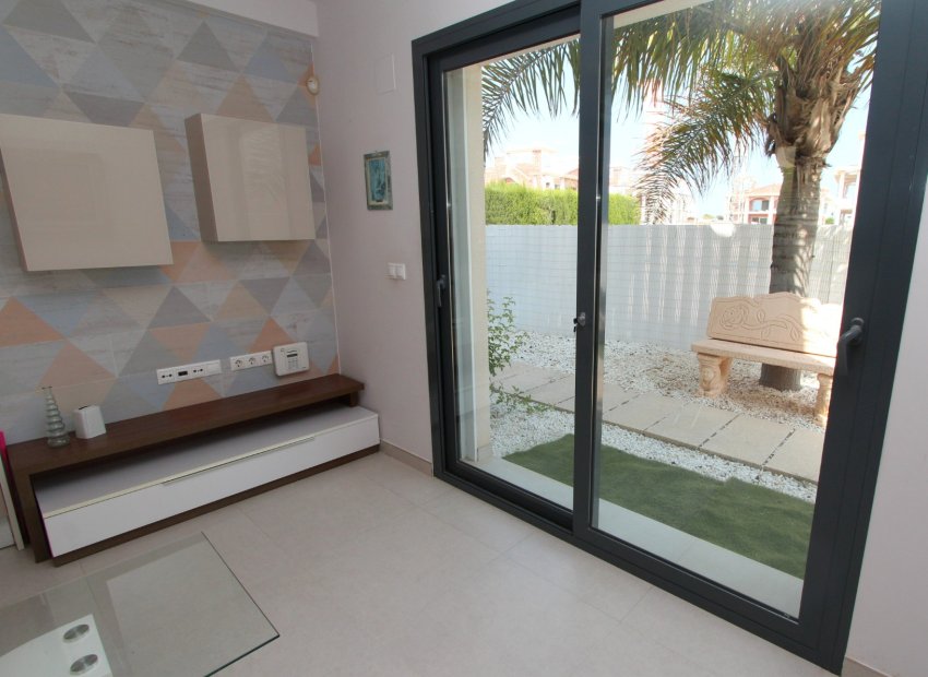 Reventa - Villa - Ciudad Quesada - Doña Pepa