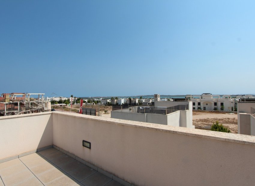 Reventa - Villa - Ciudad Quesada - Doña Pepa