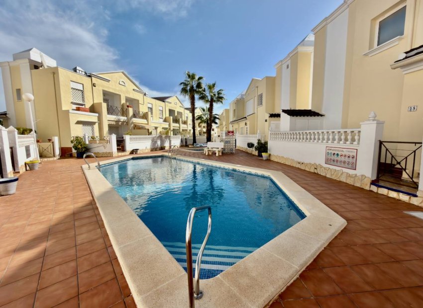 Reventa - Villa - Ciudad Quesada - Doña Pepa