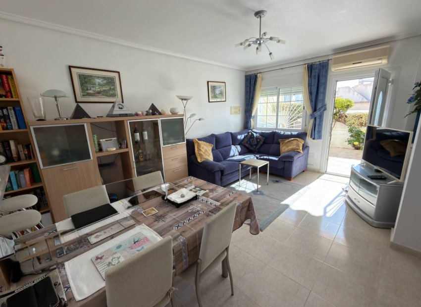 Reventa - Villa - Ciudad Quesada - Doña Pepa