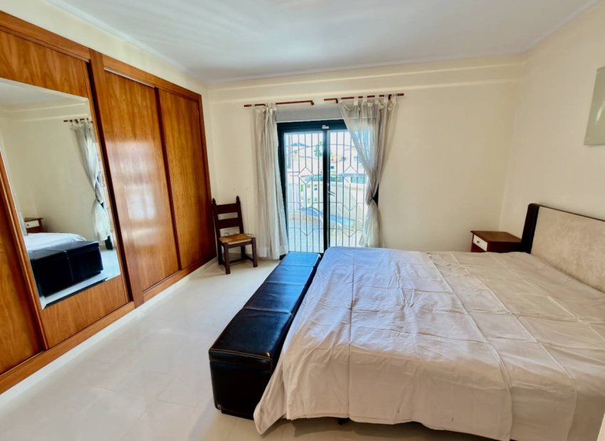 Reventa - Villa - Ciudad Quesada - Doña Pepa