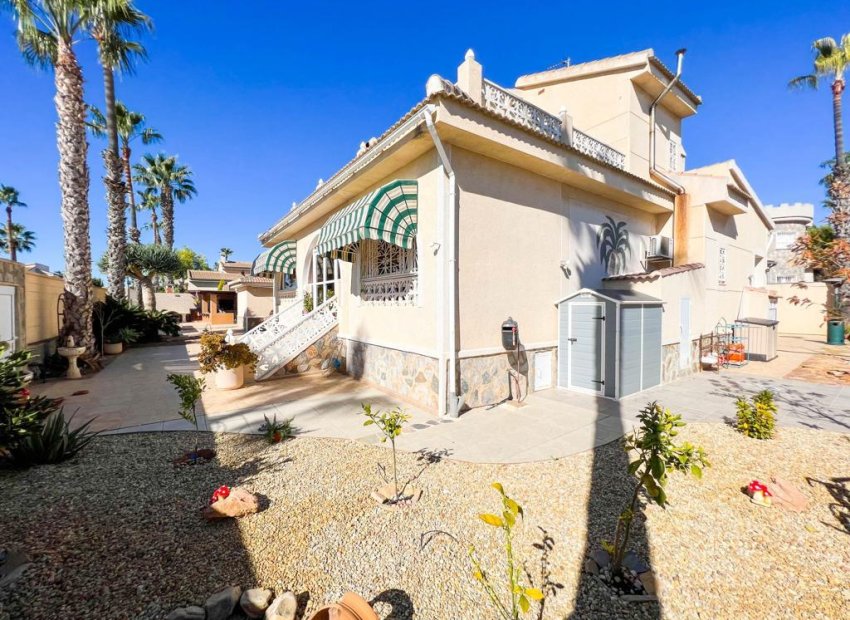 Reventa - Villa - Ciudad Quesada - Doña Pepa