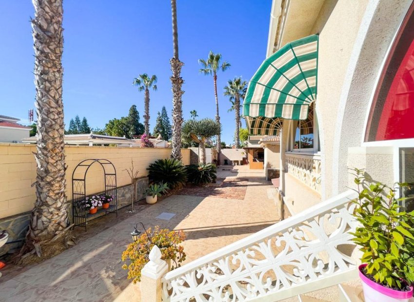 Reventa - Villa - Ciudad Quesada - Doña Pepa
