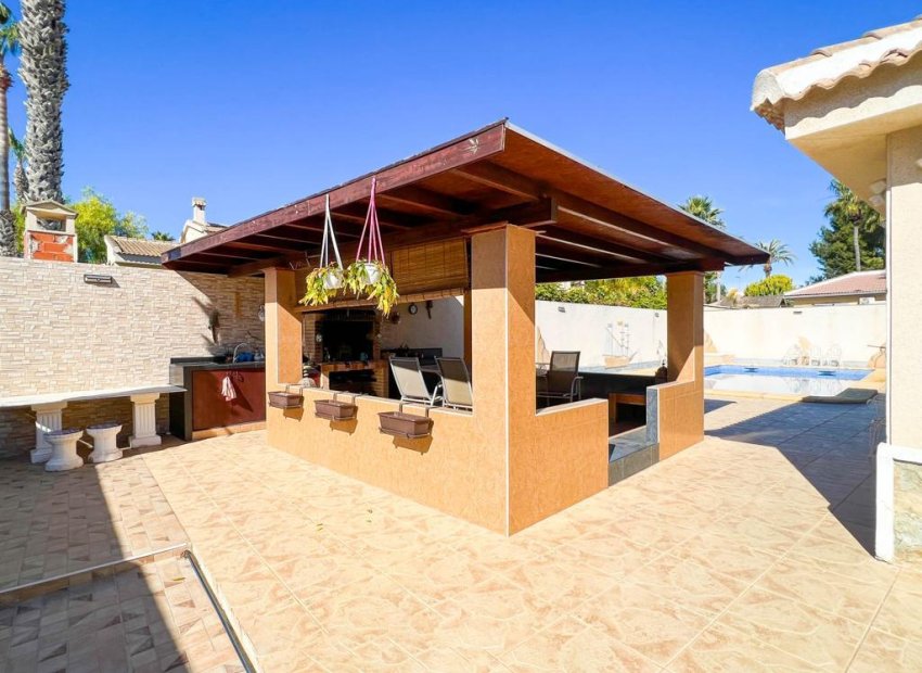 Reventa - Villa - Ciudad Quesada - Doña Pepa