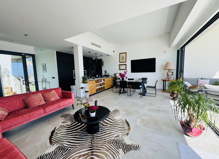 Reventa - Villa - Ciudad Quesada - La Fiesta