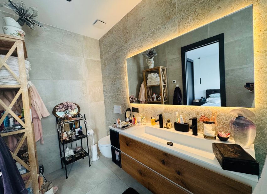 Reventa - Villa - Ciudad Quesada - La Fiesta