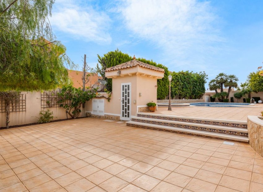 Reventa - Villa - Ciudad Quesada - La Fiesta