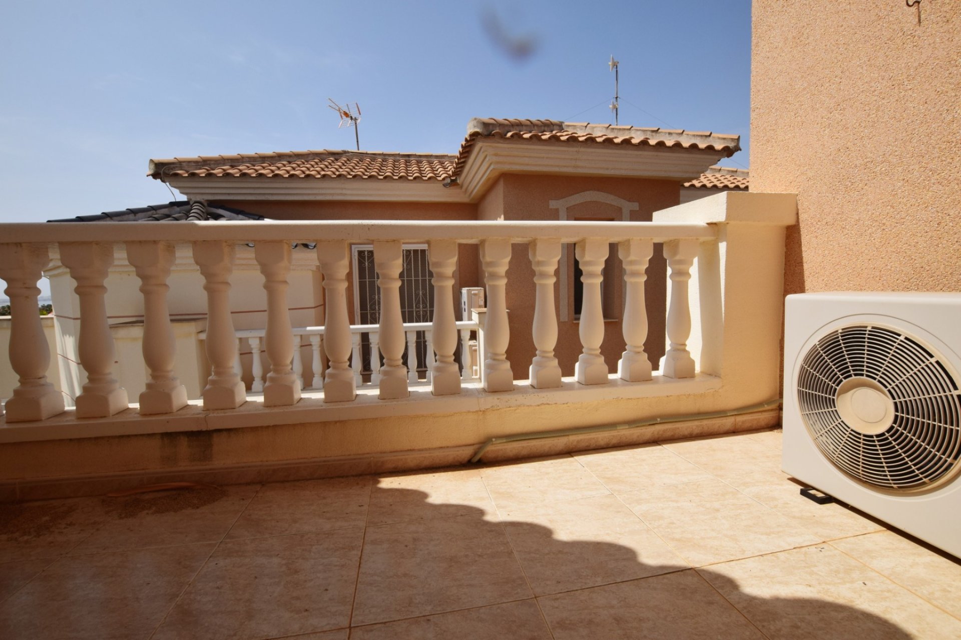 Reventa - Villa - Ciudad Quesada - La Fiesta