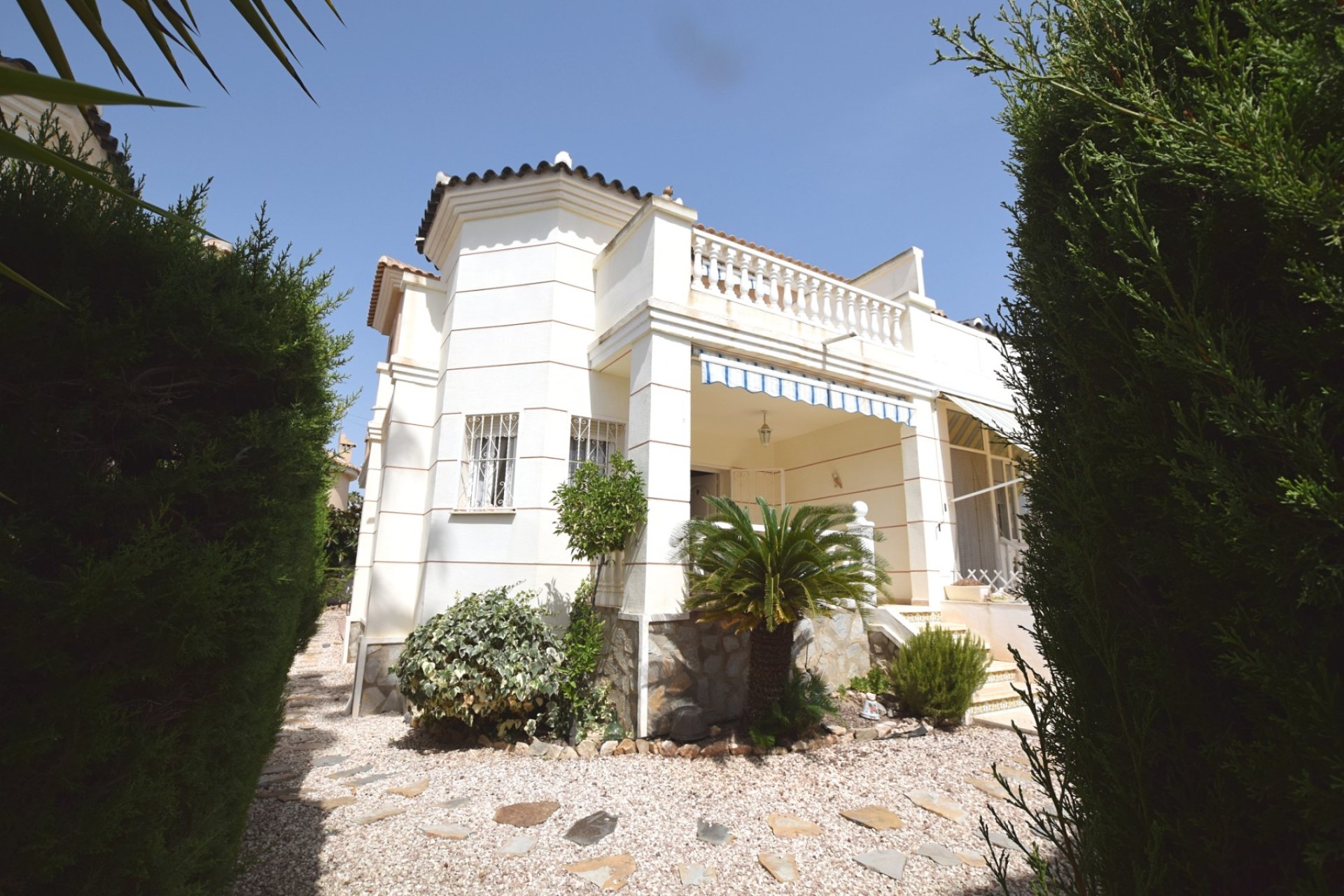 Reventa - Villa - Ciudad Quesada - La Fiesta