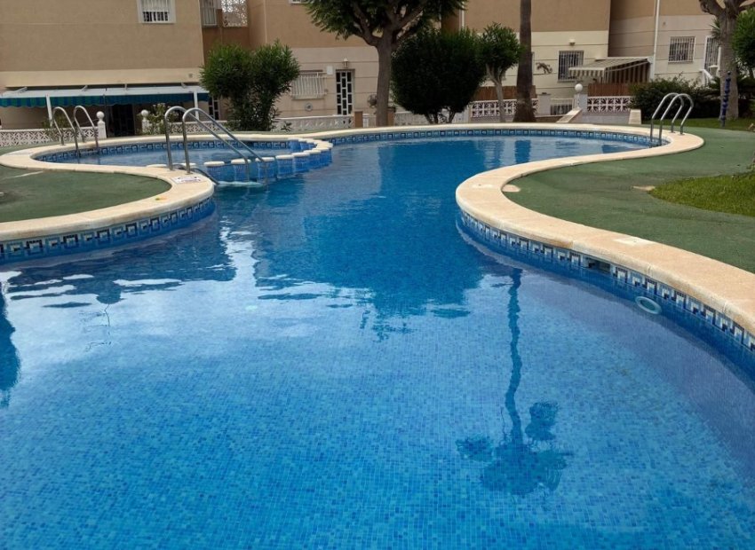 Reventa - Villa - Ciudad Quesada - La Fiesta