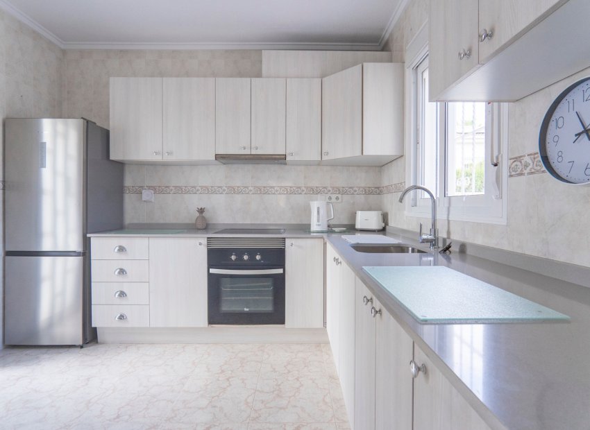 Reventa - Villa - Ciudad Quesada - La Fiesta