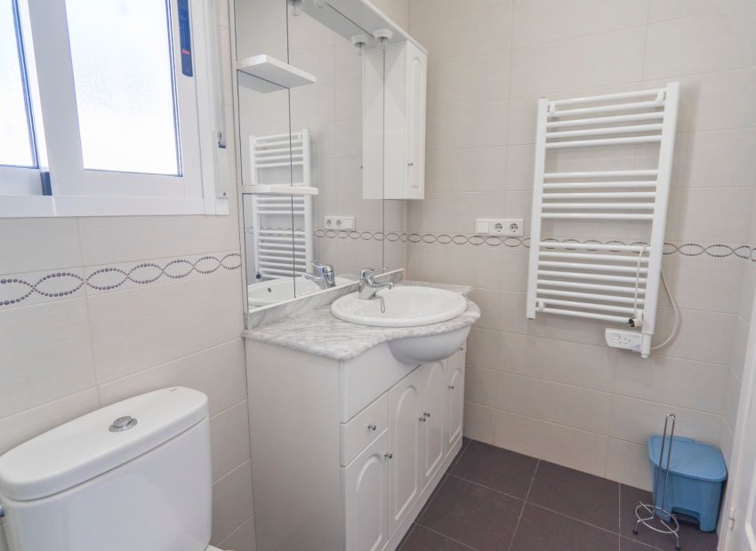 Reventa - Villa - Ciudad Quesada - La Fiesta