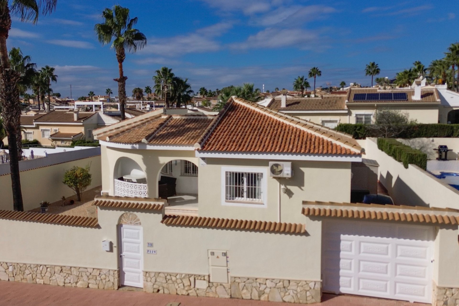 Reventa - Villa - Ciudad Quesada - La Fiesta